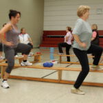 Bauch-Beine-Po (Damengymnastik)